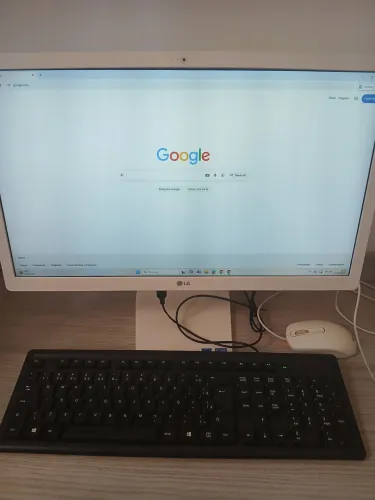 PC All in One Lg 22V280