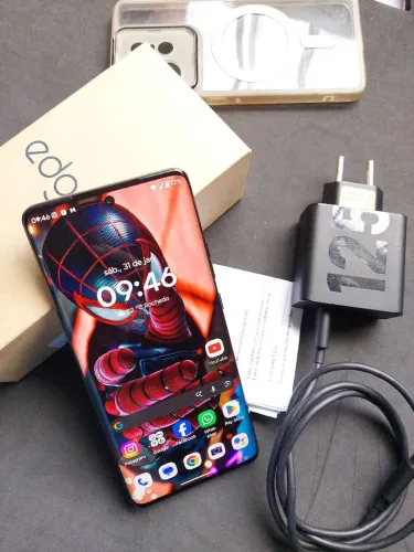 Moto Edge 50 pro