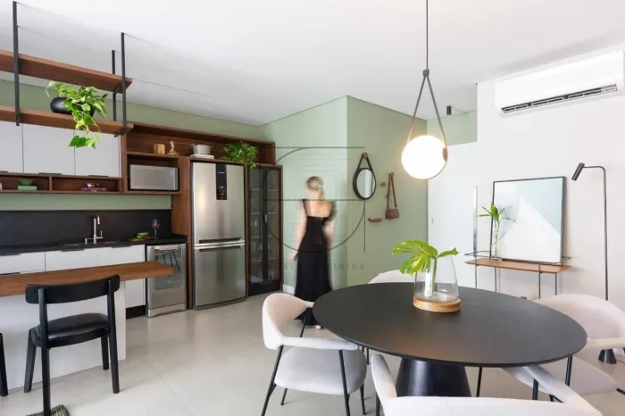 Apartamento 2 suítes em Jurere Internacional