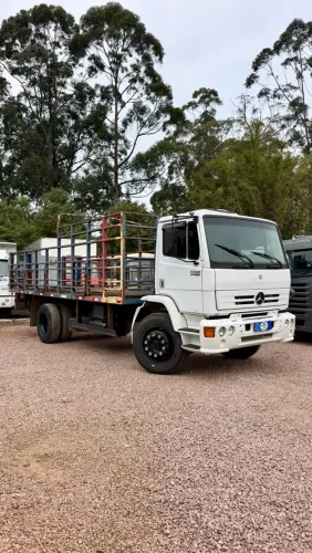 Mercedes-Benz 1728 4x2 ano 2003