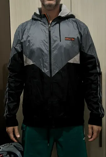 Jaqueta corta vento Adidas G