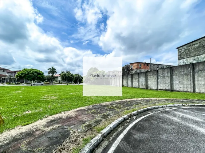 Lote no Condomínio Greenville 2 com 817m2