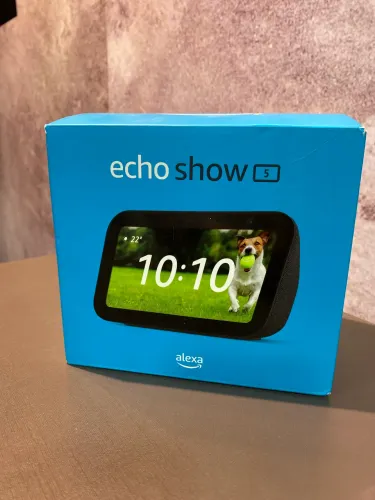 Amazon Echo Show 5, um smart display com Alexa integrado.