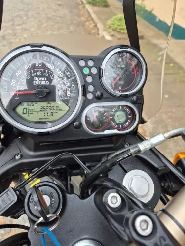 Royal Enfield Himalayan 411, moto top