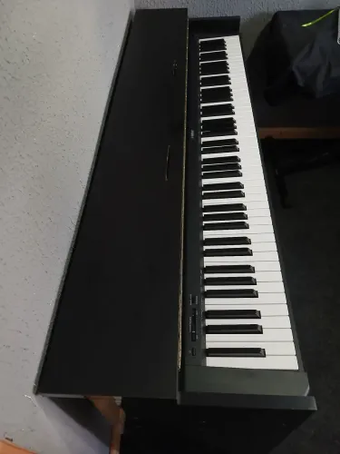 Piano yamaha P45 