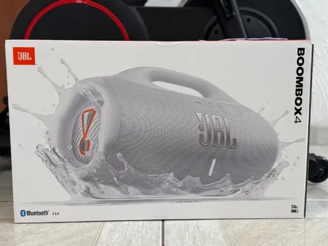 Caixa de Som Bluetooth JBL Boombox 4 Branca