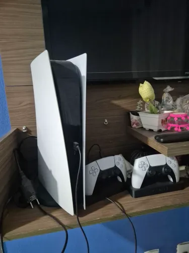 PlayStation 5 (PS5)