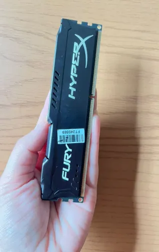 Memória HyperX 8 GB (2x4) 1666mhz