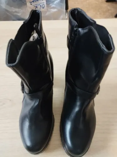 Botas cano curto MOONCITY - preta - NOVA - tamanho 36