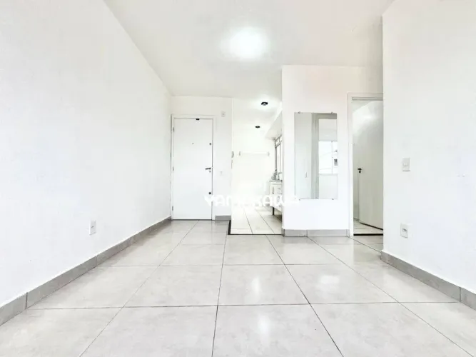 Apartamento com 2 dormitórios para alugar, 37 m² por R$ 1.295,00/mês - Guaianazes - São Pa