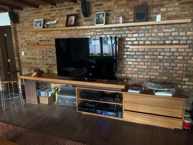 Rack para tv em madeira