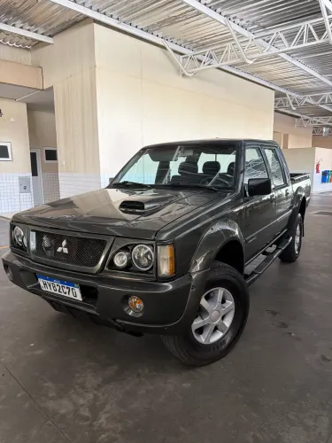 Mitsubishi L200 GLS 2.5 4X4 CD Diesel 2003