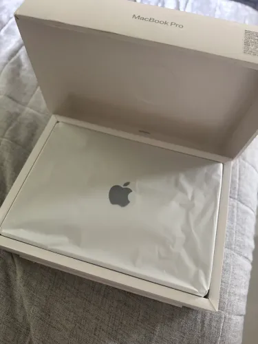 MacBook Pro M5 1Tb Novo!