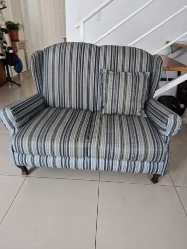 Sofá 2 lugares confortável - R$ 350