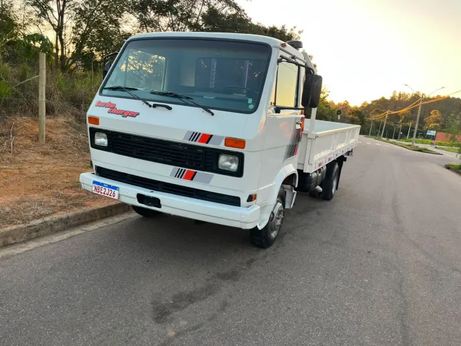 Caminhão Volks 7-90s