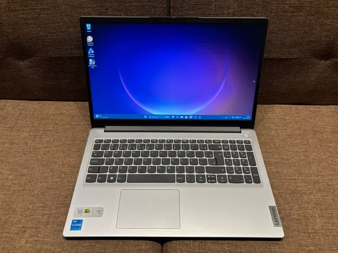 Notebook Lenovo Core i3 13ª geração | Na garantia de fábrica |