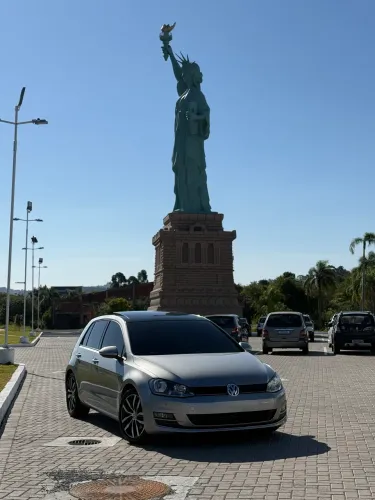 Volkswagen Golf Highline 1.4 TSI 140cv Aut. 2015