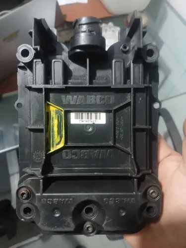 Modulo eletrônico da Valvula A.P.S 1  do Scânia 