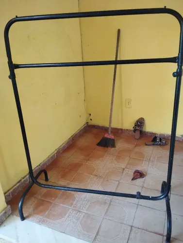 Arará para colocar roupas