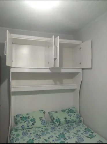 Cabeceira de cama pra quem tem bom gosto em ótimo estado de conservação 140largu 240altura