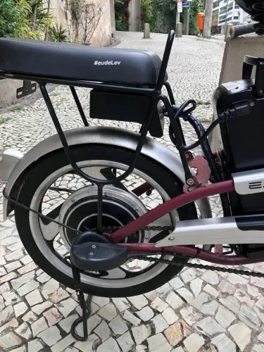Bike Elétrica LEV E.Bike ? Bateria Lítio Removível + Cesto e Duplo Assento