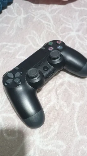 VENDO CONTROLE DUAL SHOCK NOVO POUCO USADO!!!