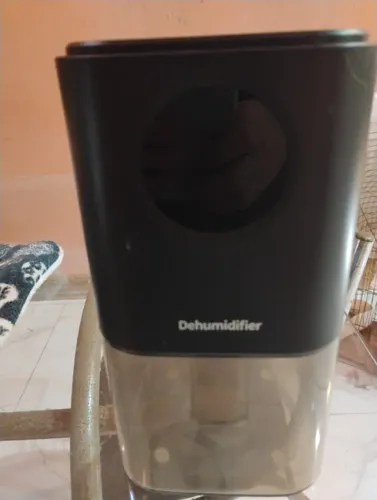Desumidificador de ar B221 com tanque de 1,7 litros Bivolt