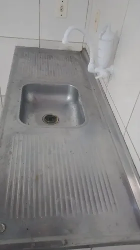 Pia para cozinha inox com torneira