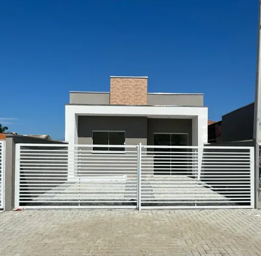 Casa 02 dormitórios e 01 suíte Riviera