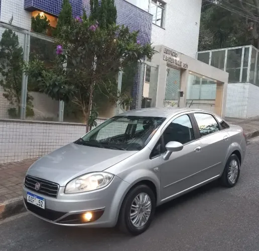 Fiat Linea Essence Dualogic 1.8 Flex 16V 4P 2015