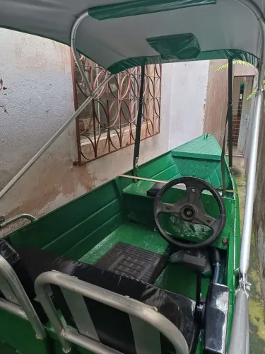 Lancha completa 18 mil