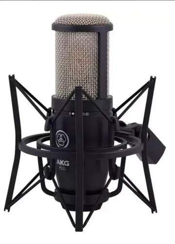 Microfone AKG P220