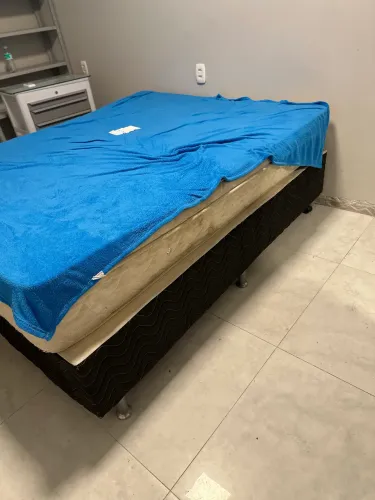 Cama queem usada 