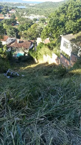 TERRENO NO CONDOMÍNIO BOSQUE DO PERÓ À VENDA COM 645M² CABO FRIO/RJ