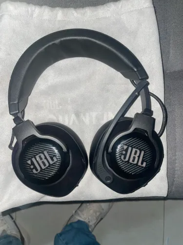 JBL Quantum 910