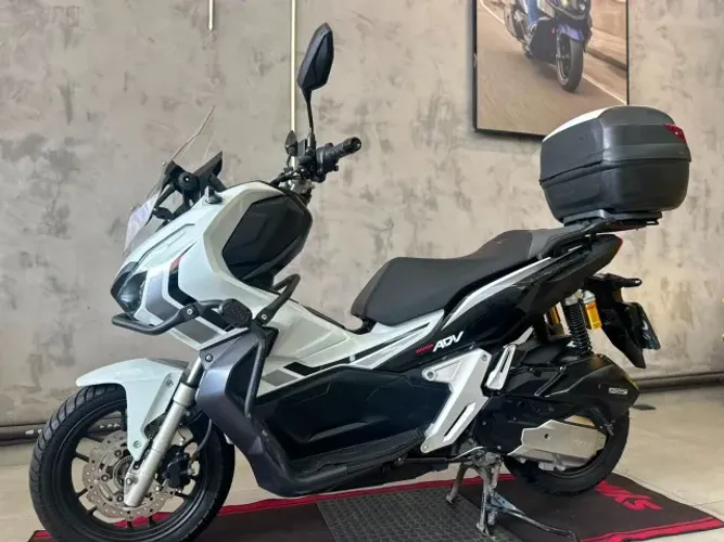 HONDA ADV 150/ REVISADA/ GARANTIA/ MARCELO