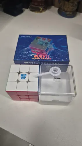 Coleção de Cubos Mágicos 3x3 - WRM V11, Tornado V4, RS3M e Huameng TG
