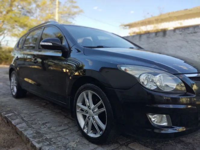 Hyundai I30CW 2.0 16V 145cv Aut. 5P 2011