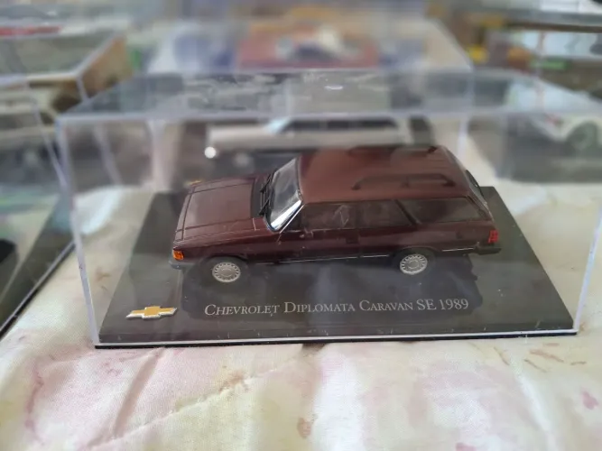 Miniatura Chevrolet Opala caravan diplomata se 1989