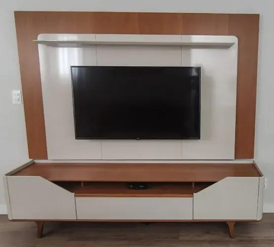Hack/Painel para TV com Rack e Nichos - Design Moderno