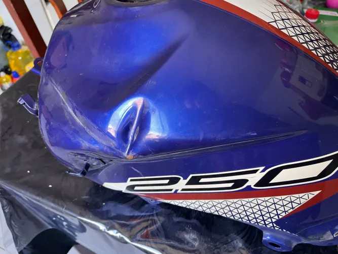 Tanque de moto