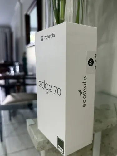 Motorola Edge 70 256GB 24GB [LACRADO] [LANÇAMENTO]