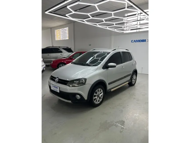 Volkswagen Crossfox 1.6 MI Total Flex 8V 5P 2013