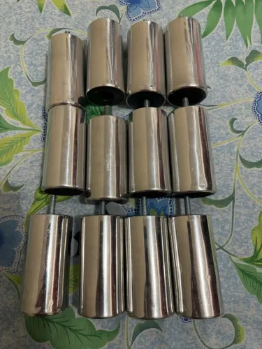 Kit com 12 Pé de cama ou sofá 60,00 o kit 