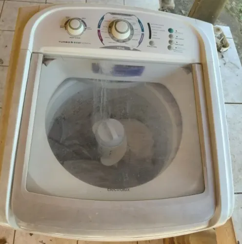 Máquina de Lavar Eletrolux