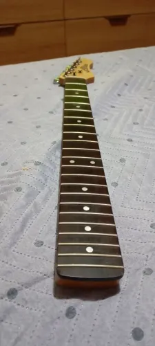 Braço de guitarra