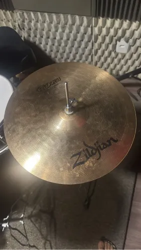 Prato chimbal zildjan zbt plus 14