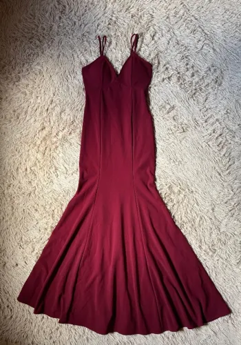 Vestido vermelho de festa