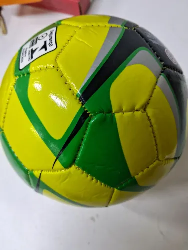 Bola Pequena