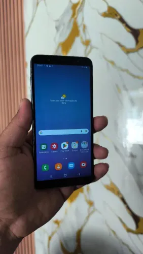 Samsung j8